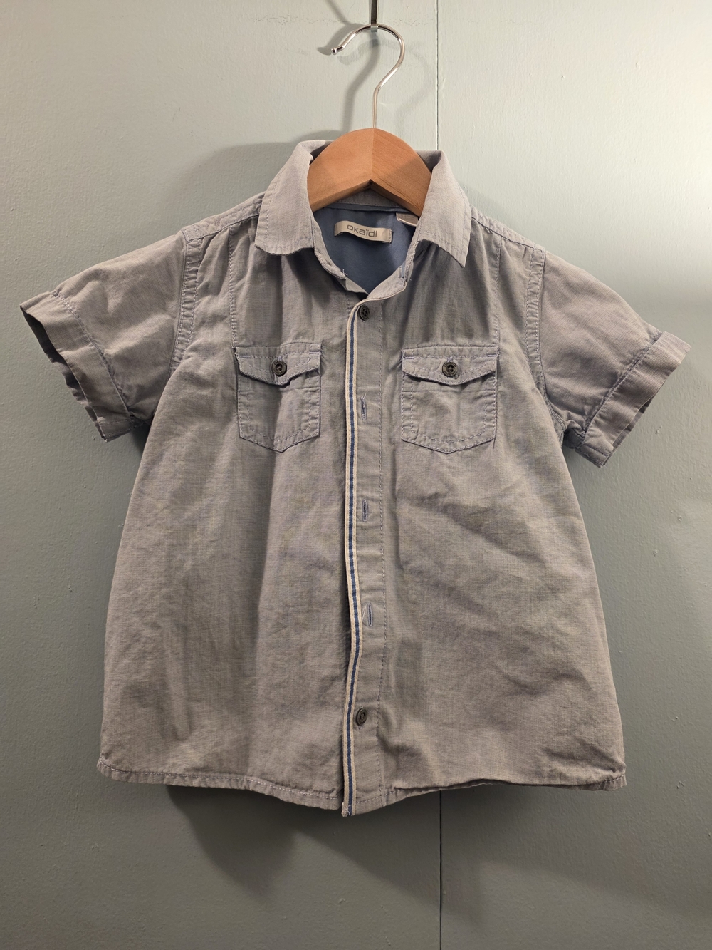 OshKosh Light Gray Short-Sleeve Button-Up Shirt